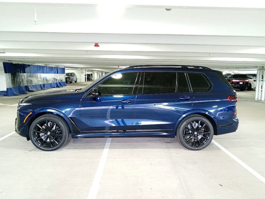 2024 BMW X7