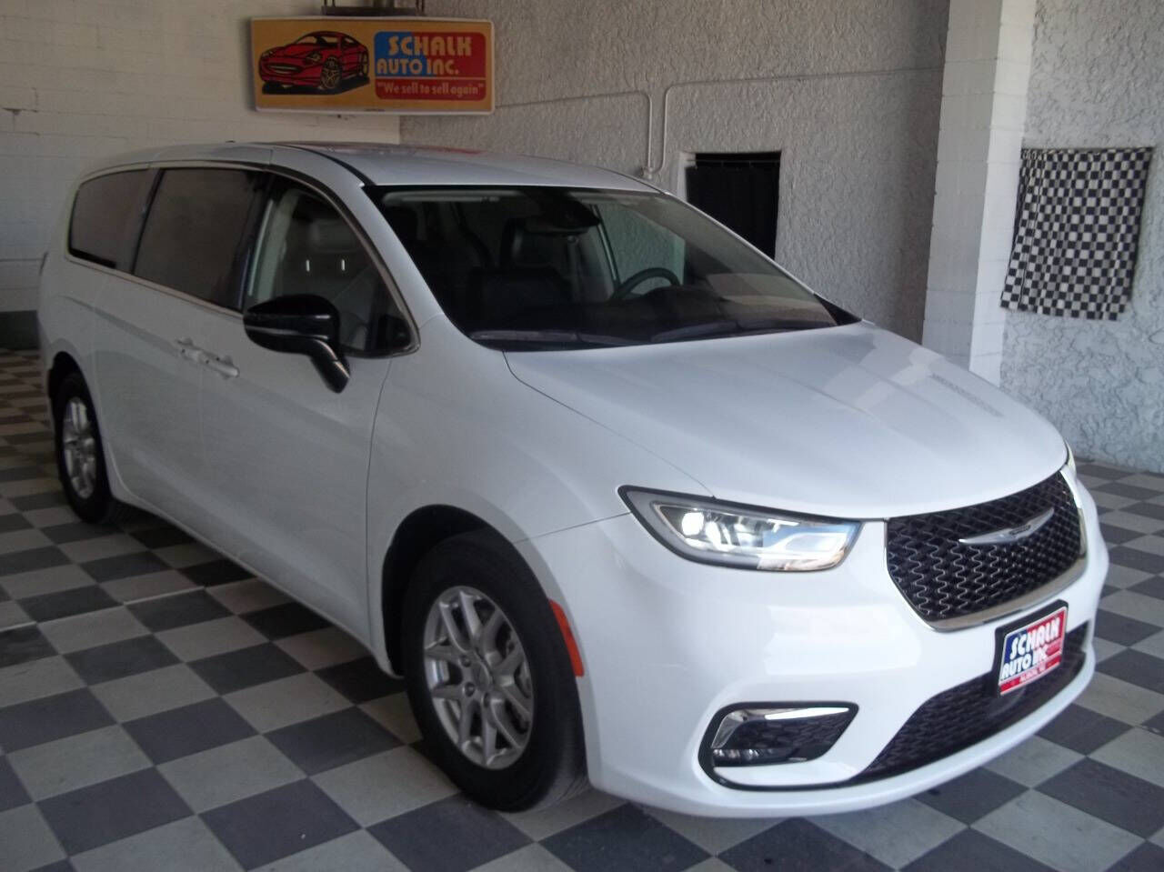 2024 CHRYSLER Pacifica