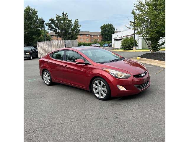 2013 HYUNDAI Elantra