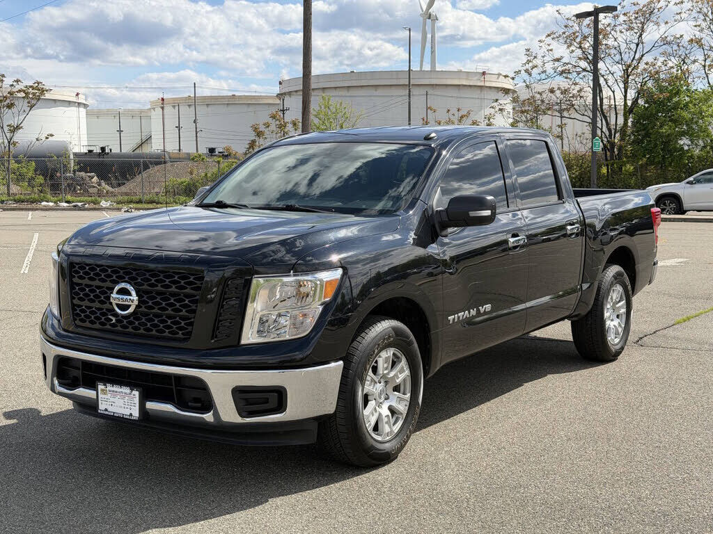 2019 NISSAN Titan