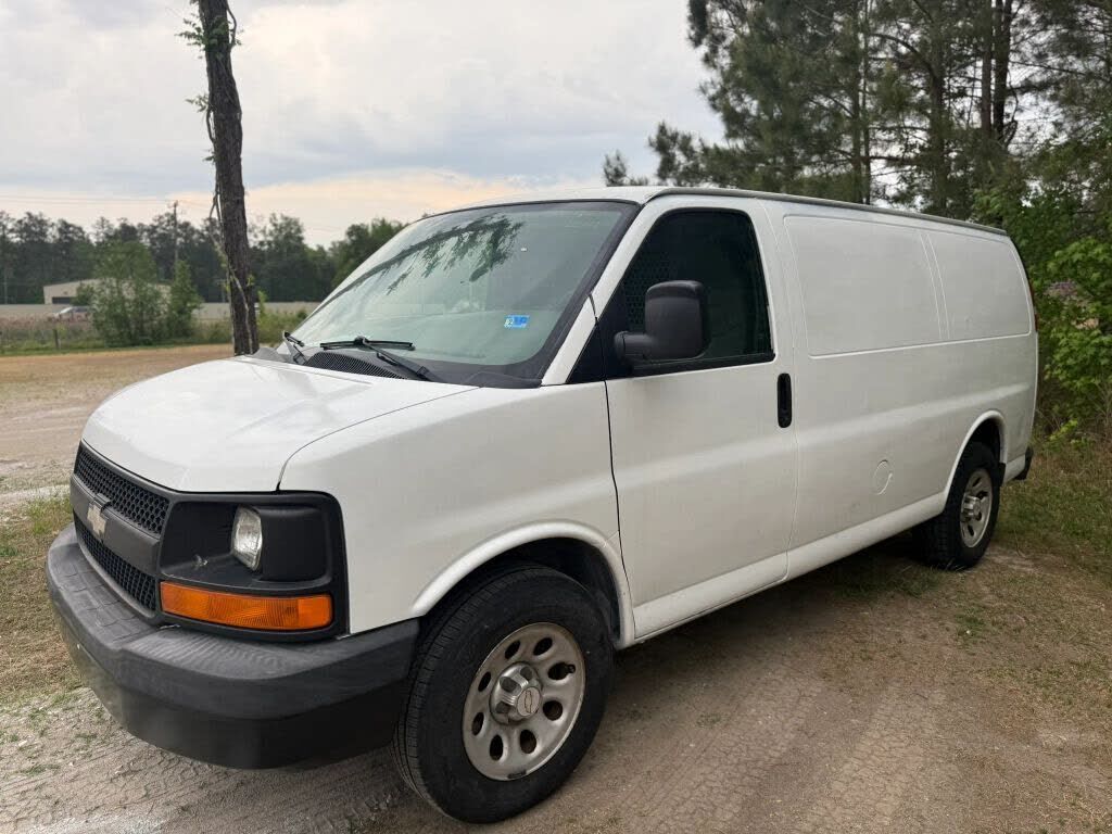2010 CHEVROLET Express