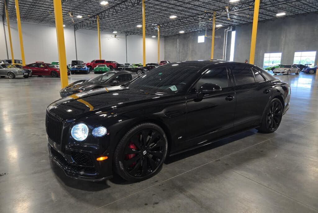2022 BENTLEY Flying Spur