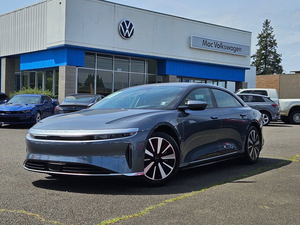 2025 LUCID Air