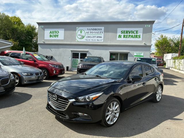2017 MAZDA Mazda3