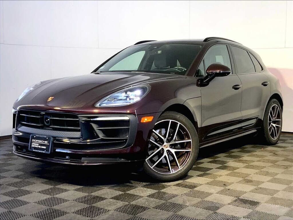 2023 PORSCHE Macan