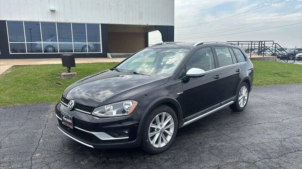 2017 VOLKSWAGEN Golf Alltrack