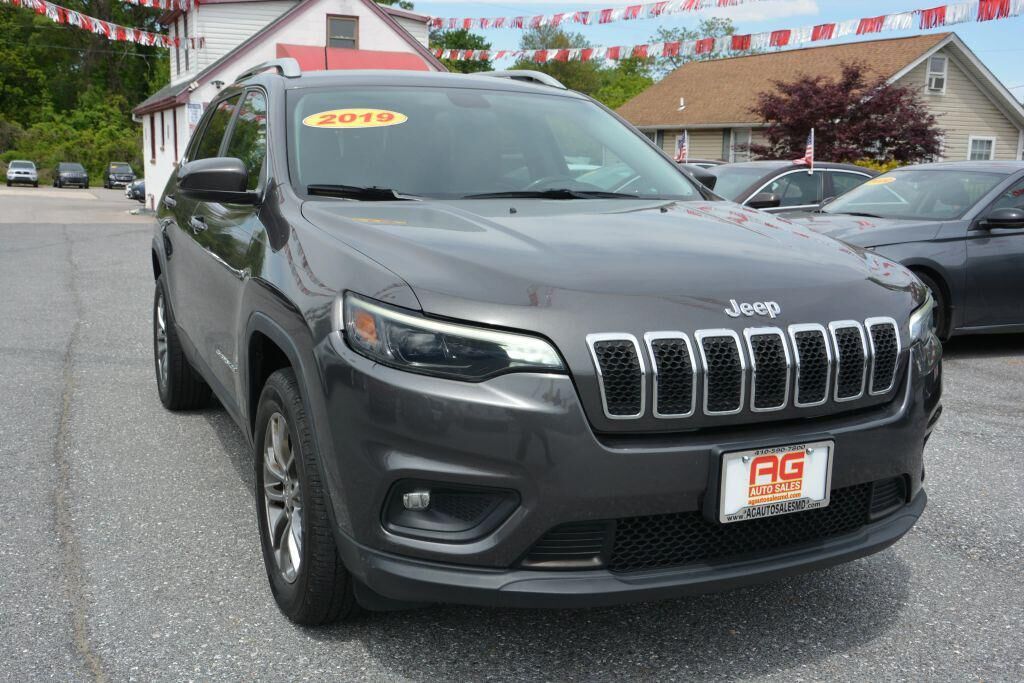 2019 JEEP Cherokee