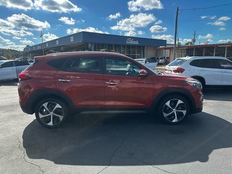 2016 HYUNDAI Tucson