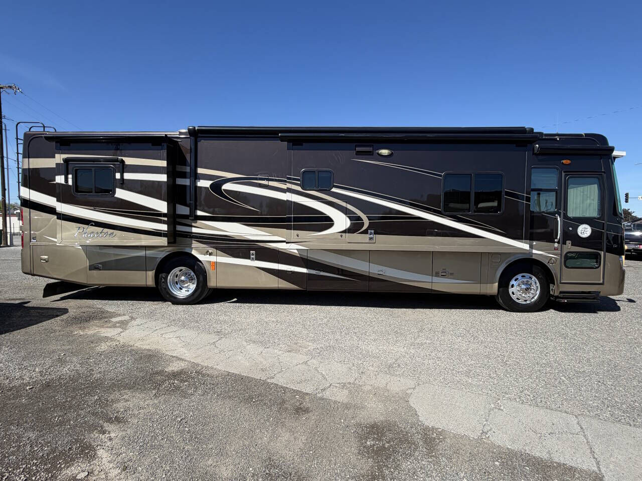 2011 FREIGHTLINER XC Raised Rail Rear Engine Motor Home Chassis