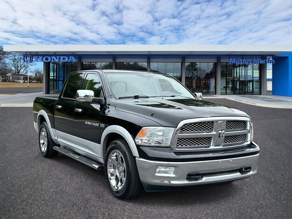 2012 DODGE Ram