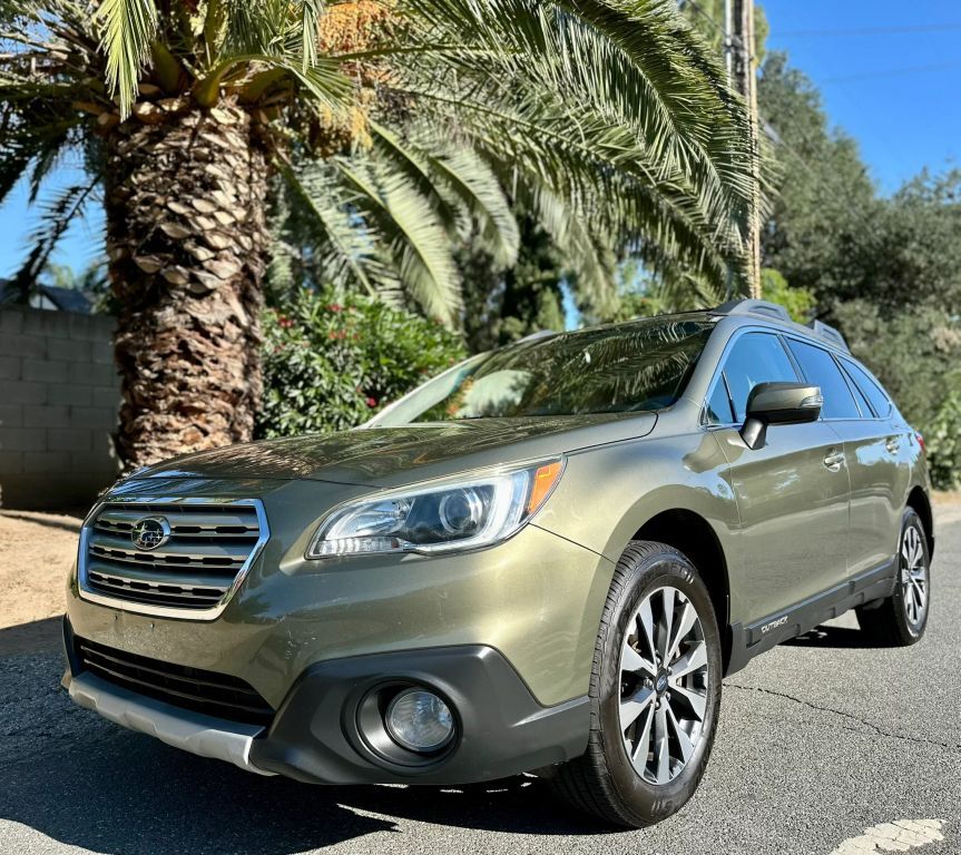 2015 SUBARU Outback