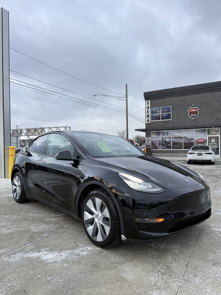 2021 TESLA Model Y