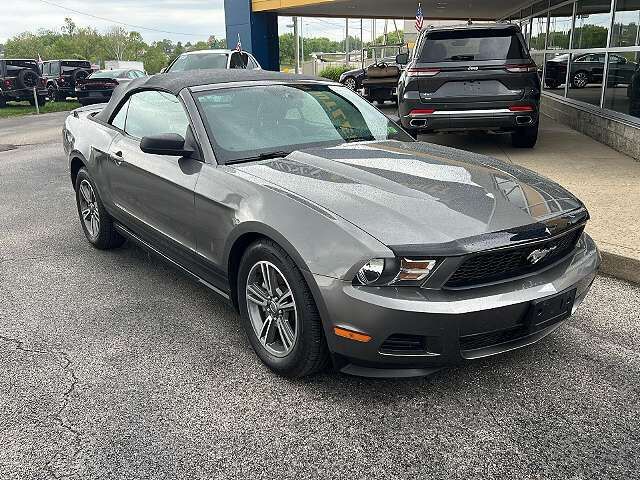 2011 FORD Mustang
