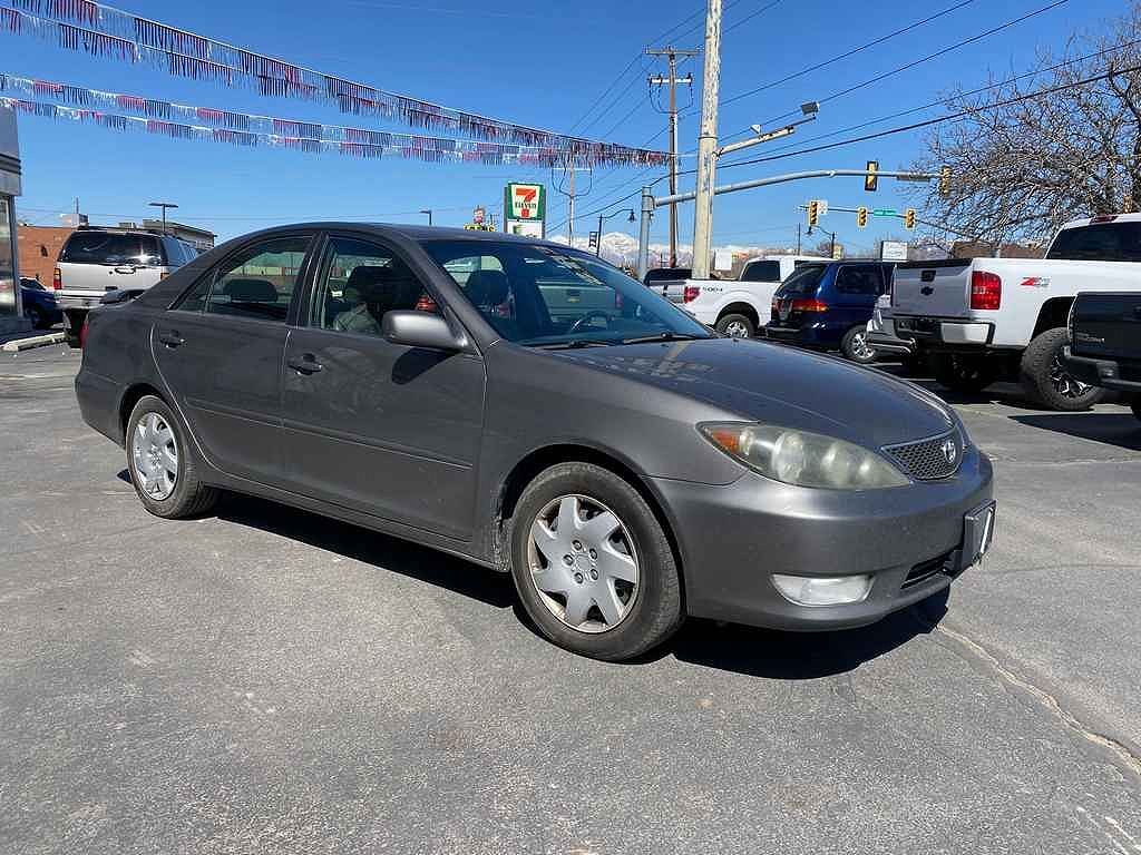 2005 TOYOTA Camry