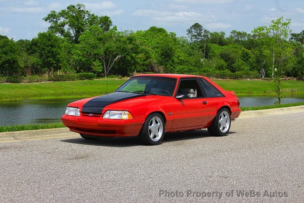 1992 FORD Mustang