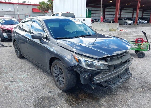 2018 SUBARU Legacy