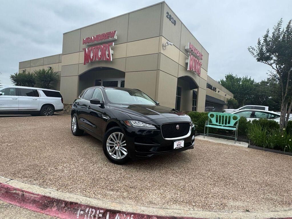 2017 JAGUAR F-Pace