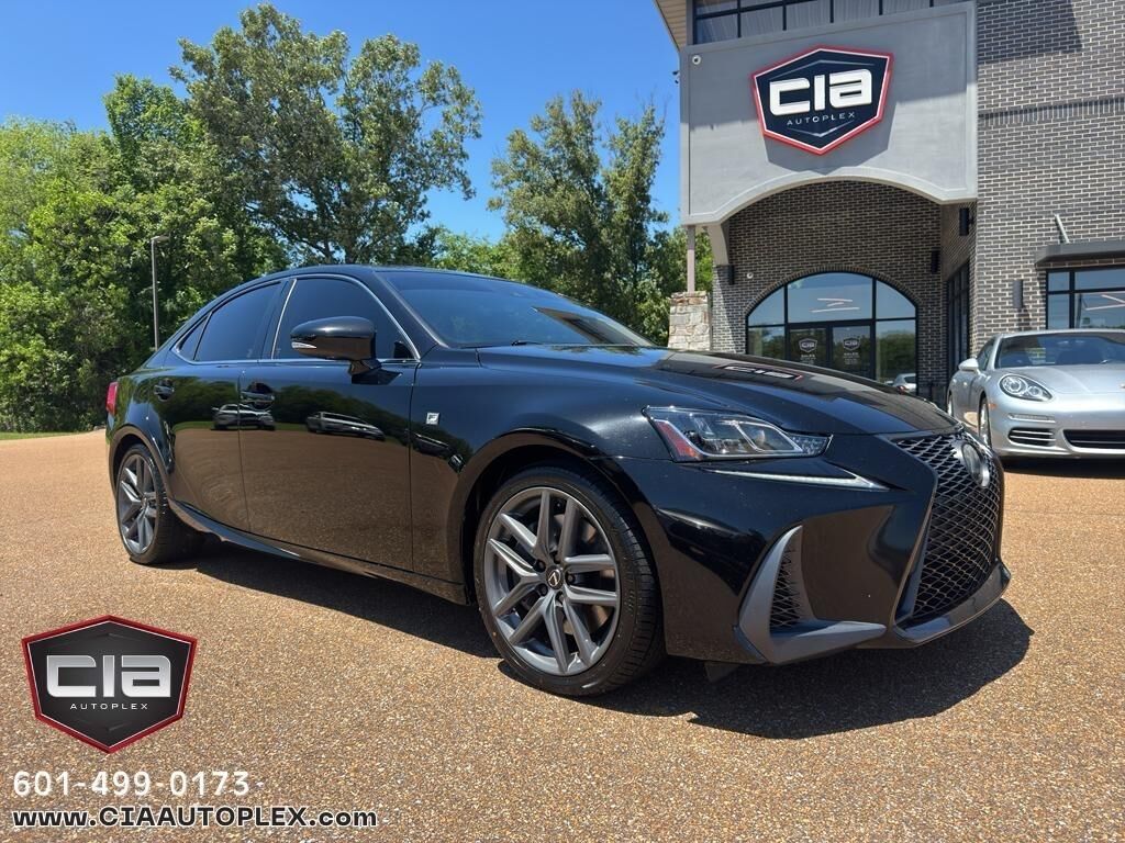 2020 LEXUS IS