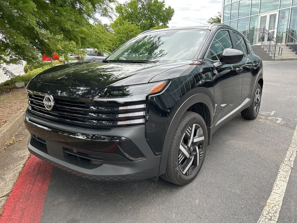 2025 NISSAN Kicks