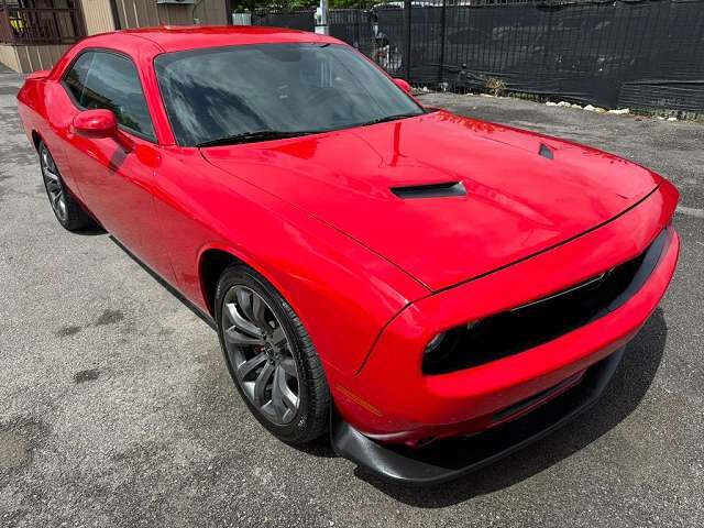 2016 DODGE Challenger