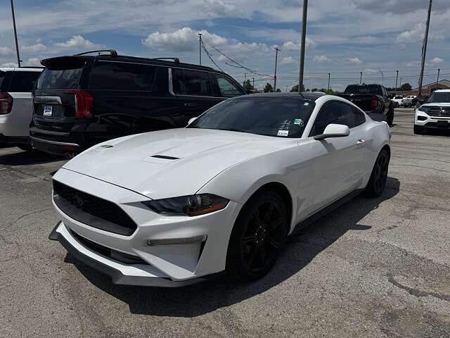 2020 FORD Mustang