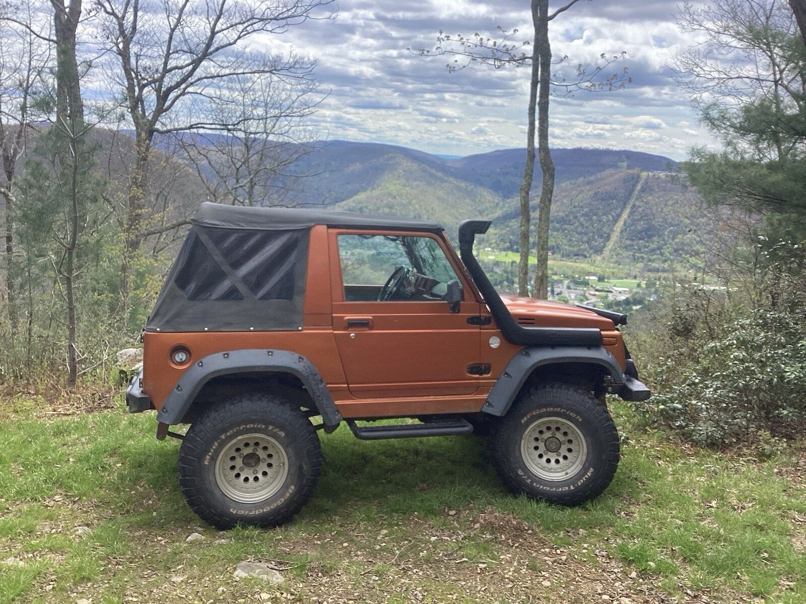 Suzuki Samurai