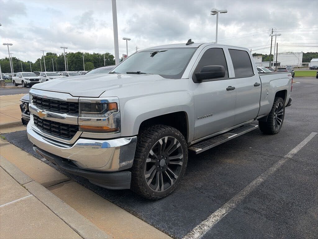 2018 CHEVROLET Silverado