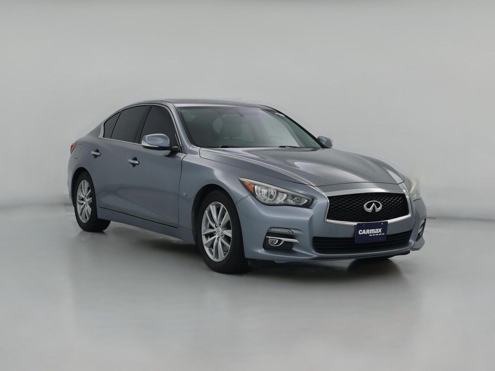 2015 INFINITI Q50