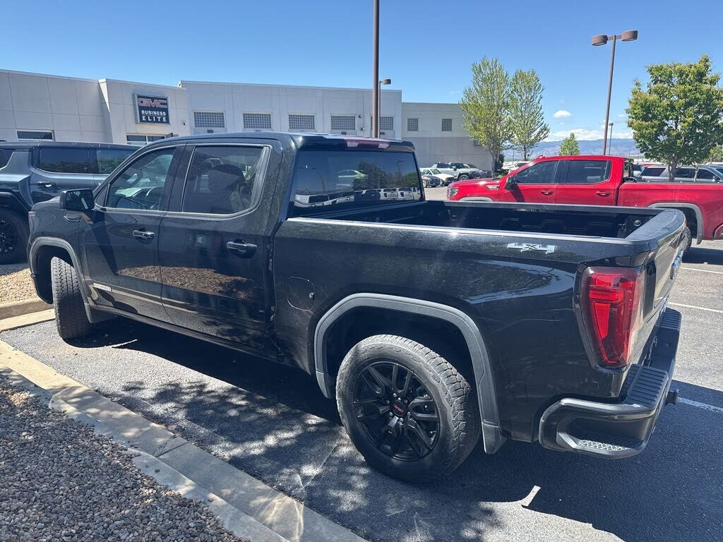 2023 GMC Sierra