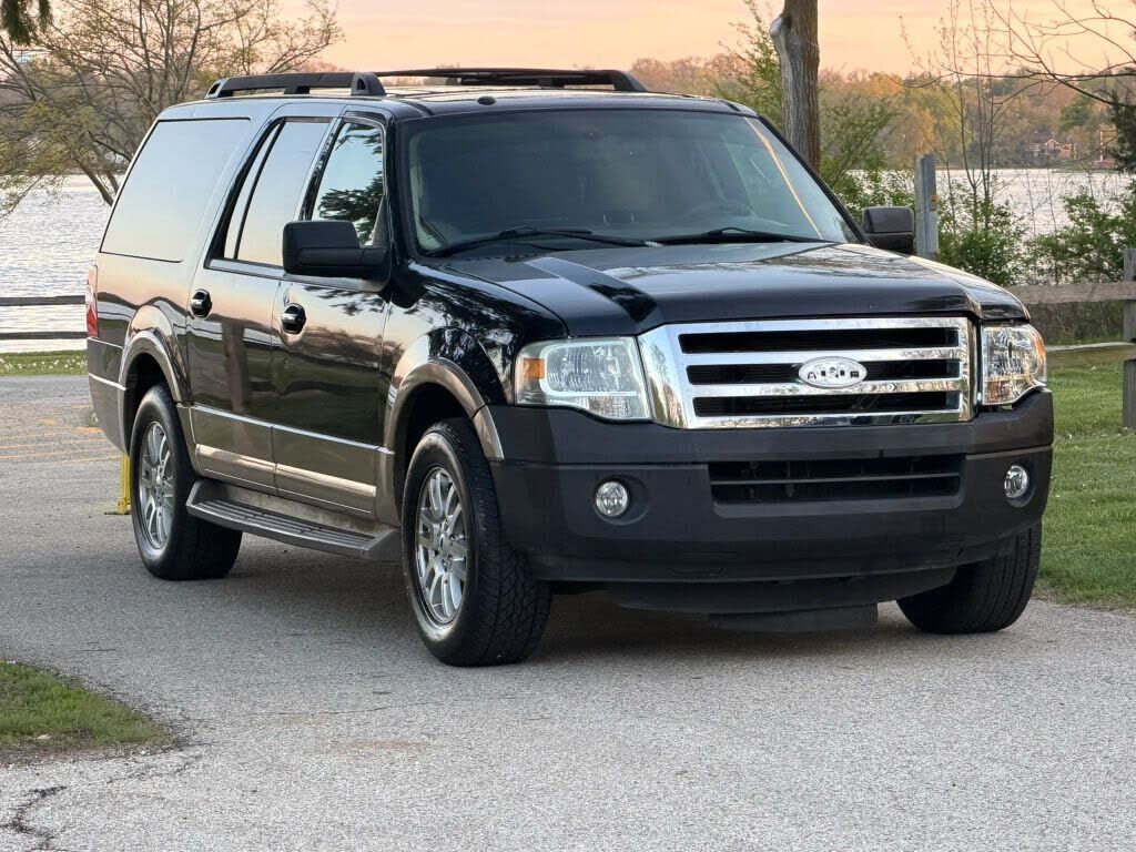 2013 FORD Expedition
