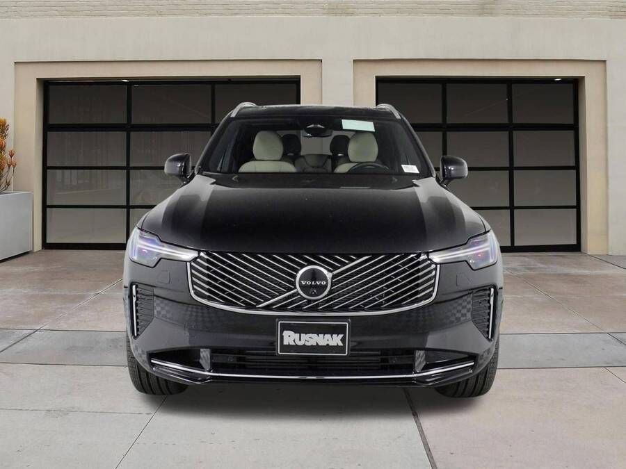 2026 VOLVO XC90