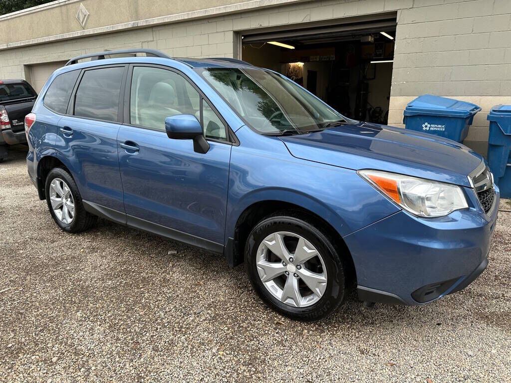 2015 SUBARU Forester