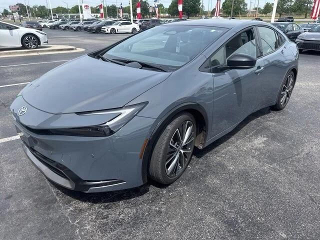 2024 TOYOTA PRIUS