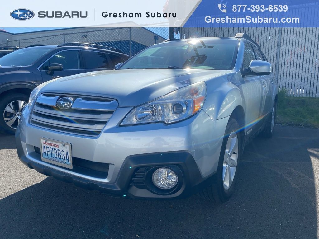 2013 SUBARU Outback