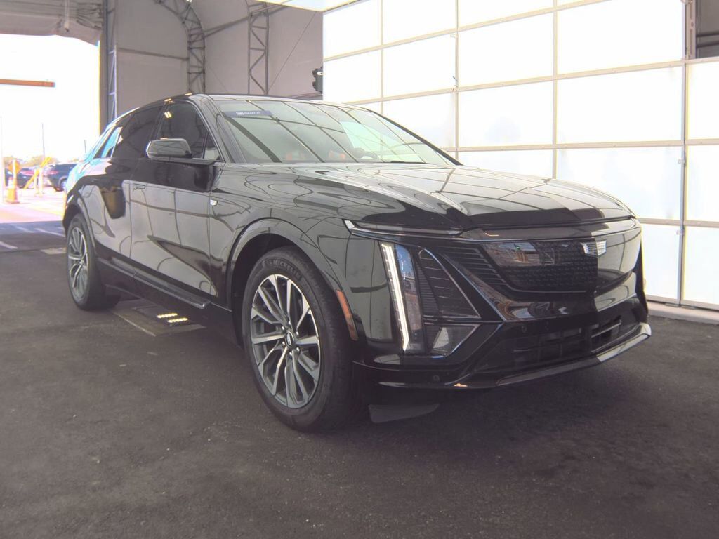 2024 CADILLAC Lyriq