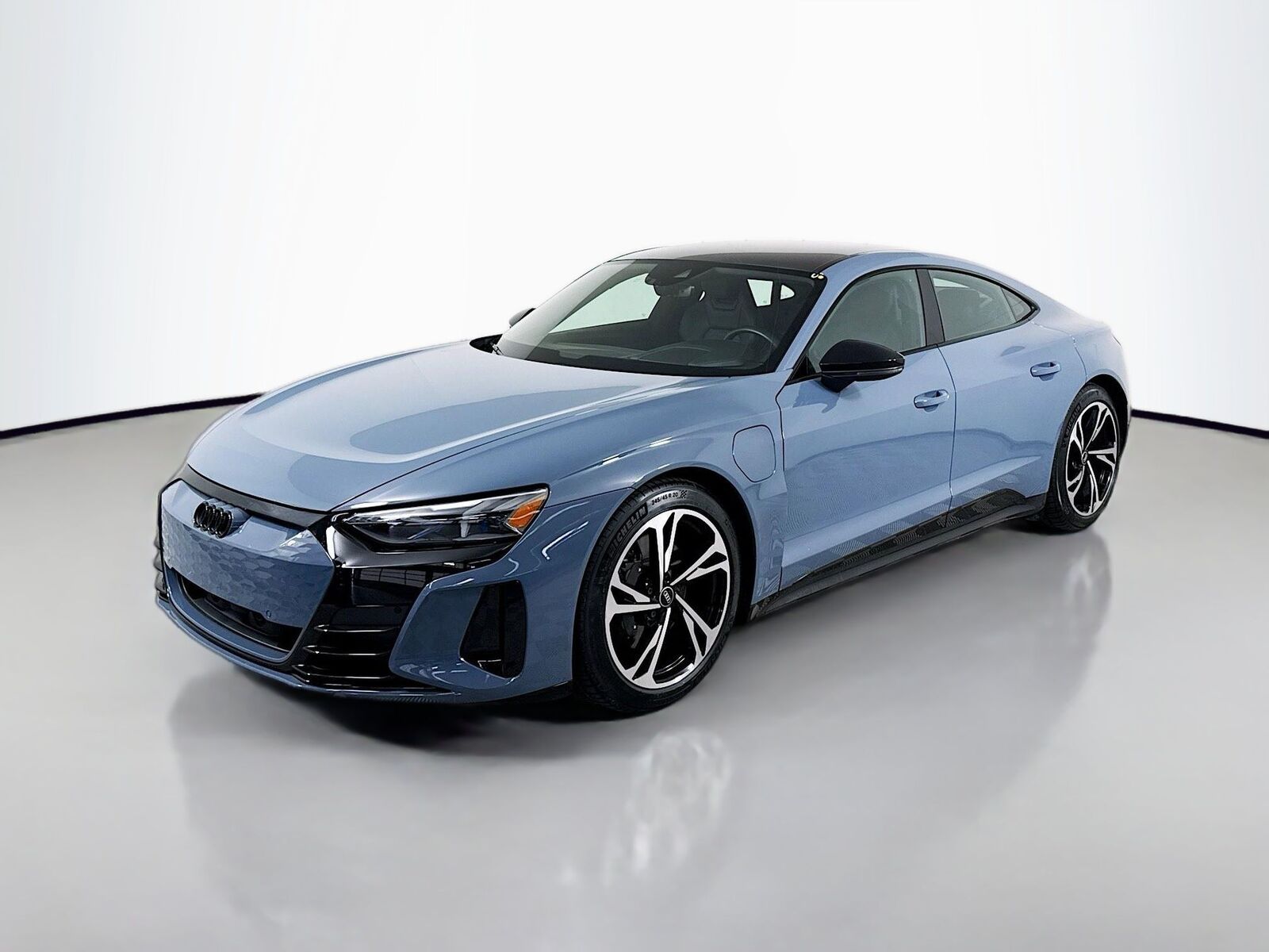 2023 AUDI e-tron GT