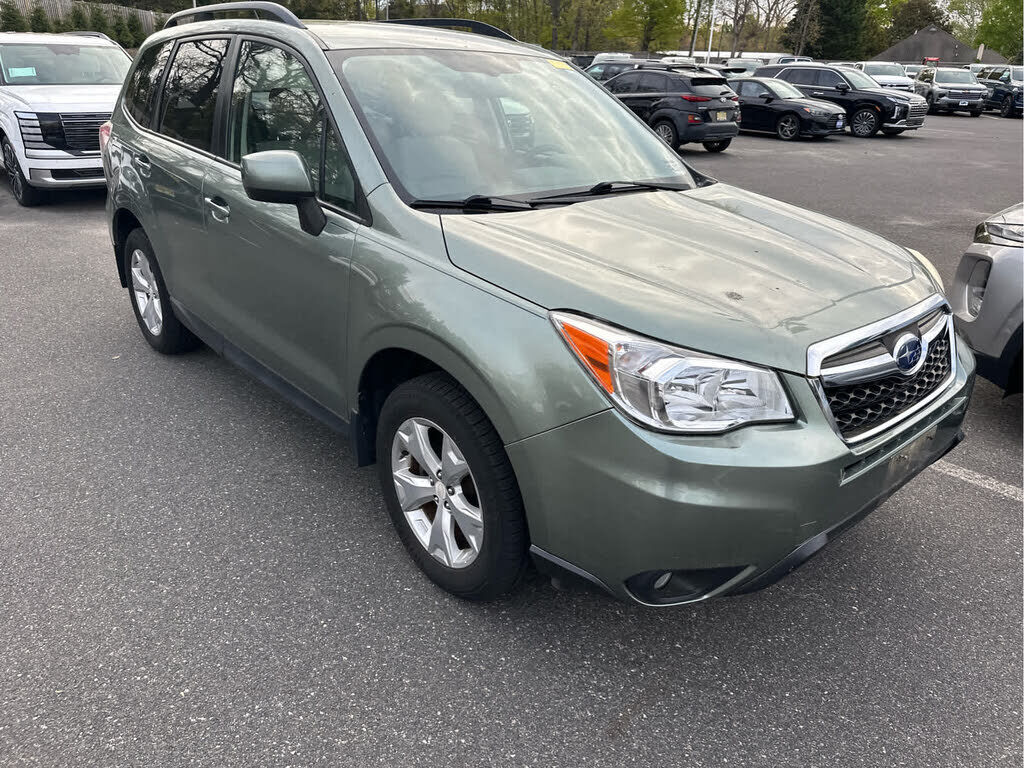 2014 SUBARU Forester