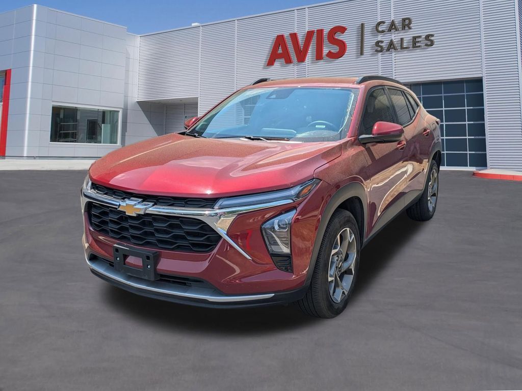 2025 CHEVROLET Trax