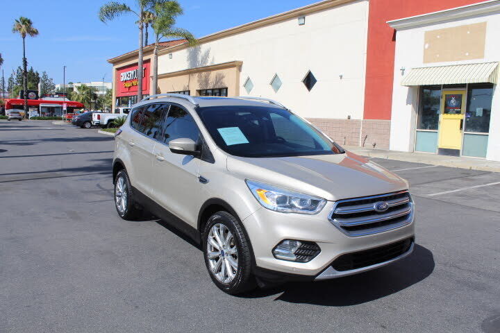 2017 FORD Escape