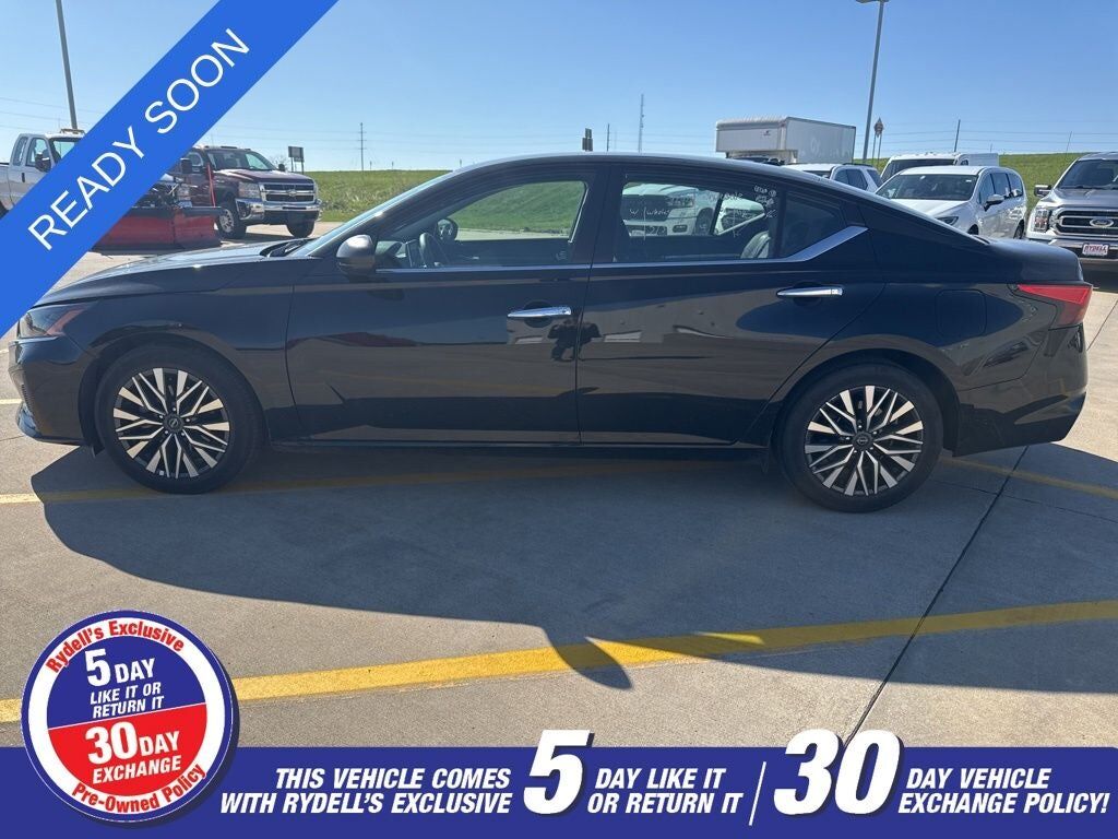 2025 NISSAN Altima