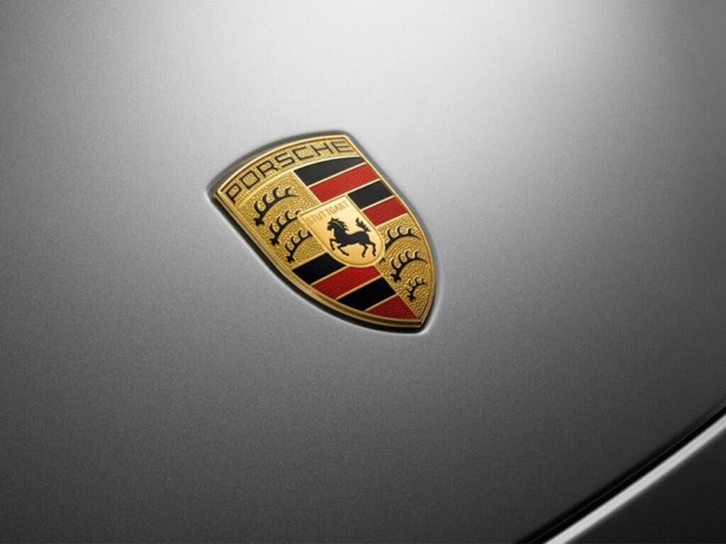 2023 PORSCHE Taycan