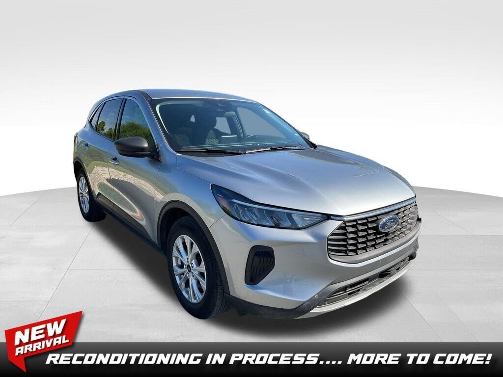 2024 FORD Escape