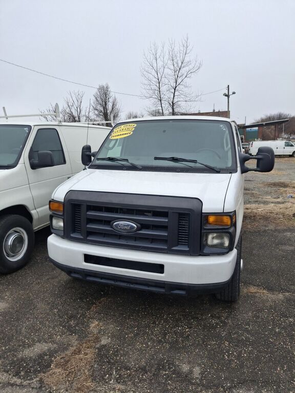2010 FORD E-250