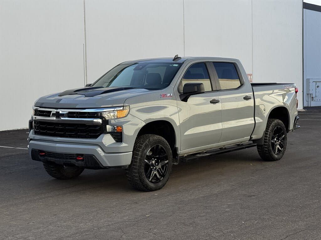 2024 CHEVROLET Silverado