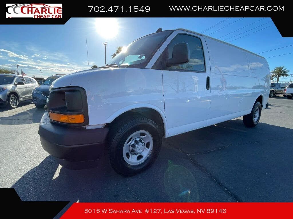 2017 CHEVROLET Express