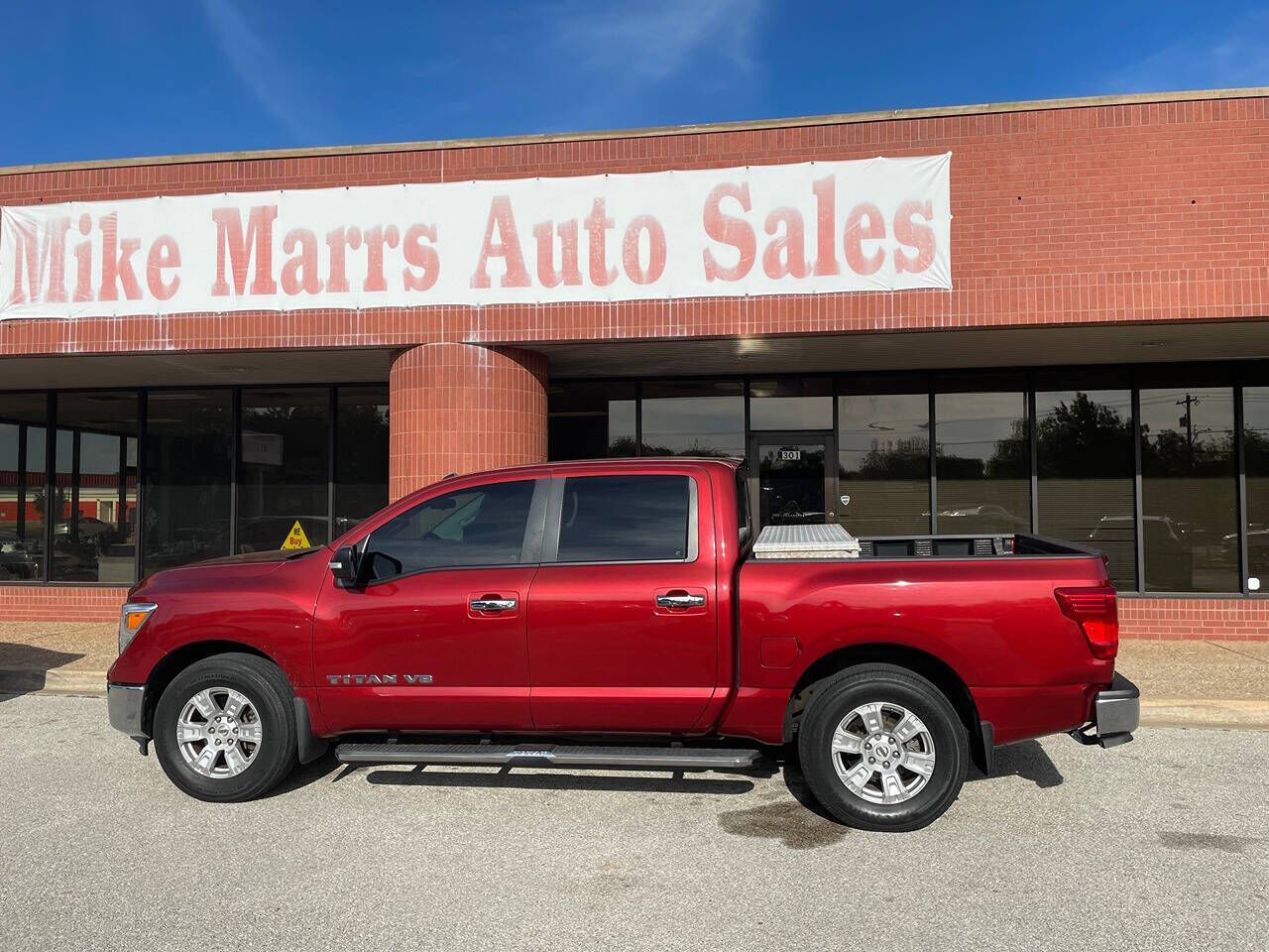 2019 NISSAN Titan