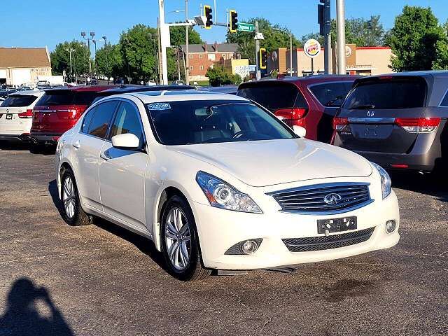 2013 INFINITI G37