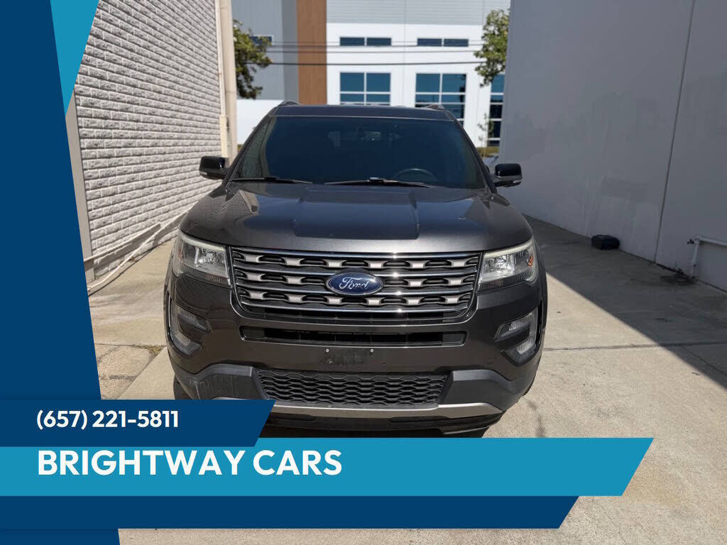 2017 FORD Explorer