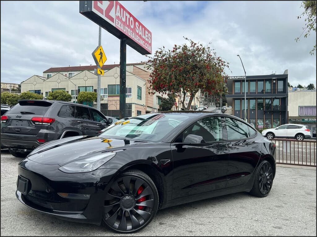 2023 TESLA Model 3
