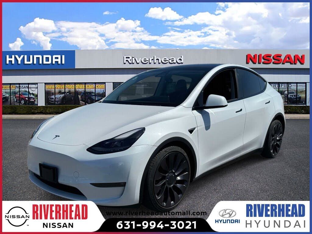 2022 TESLA Model Y